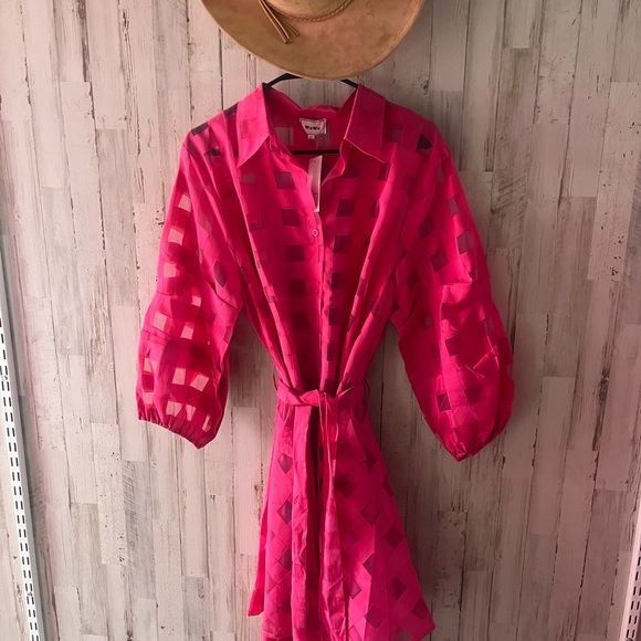 Pink Geometric Patterned Dress - Picture 12 of 13